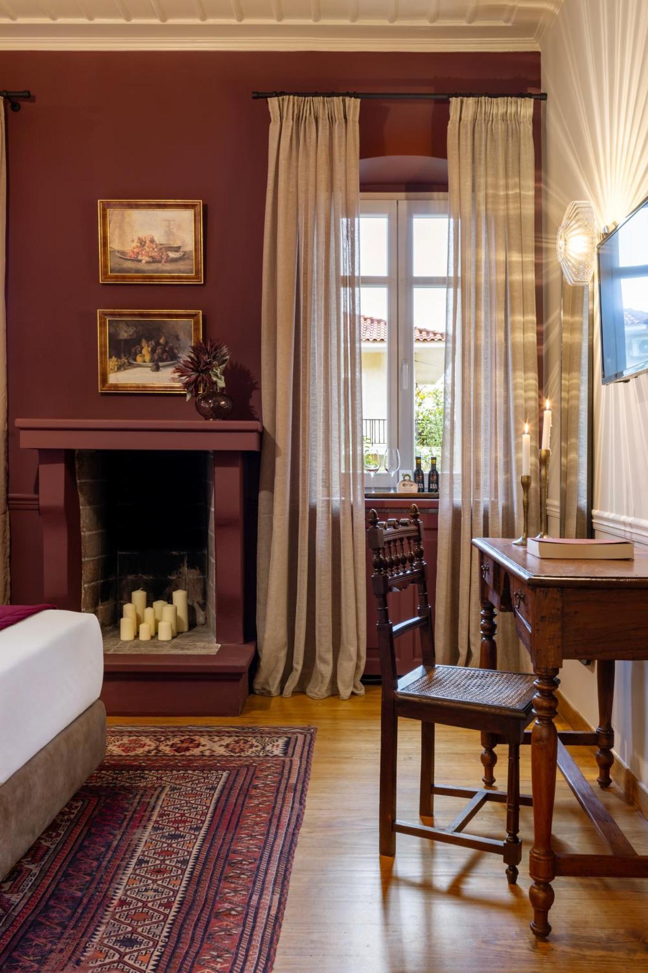 Archontiko Parnassus Dadi Hotel อัมฟิเกลีย ภายนอก รูปภาพ