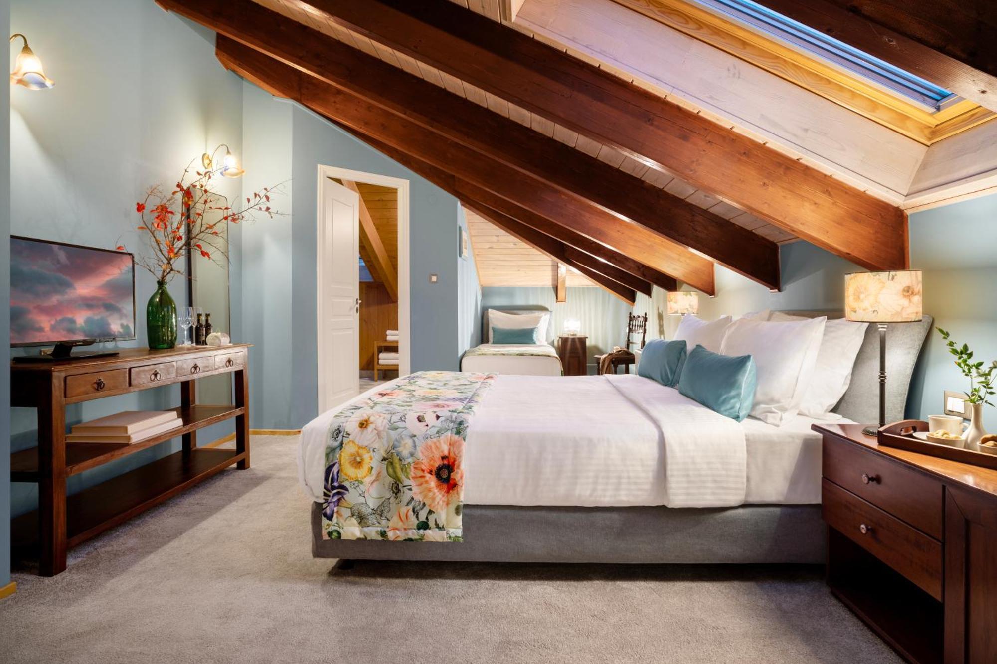 Archontiko Parnassus Dadi Hotel อัมฟิเกลีย ภายนอก รูปภาพ