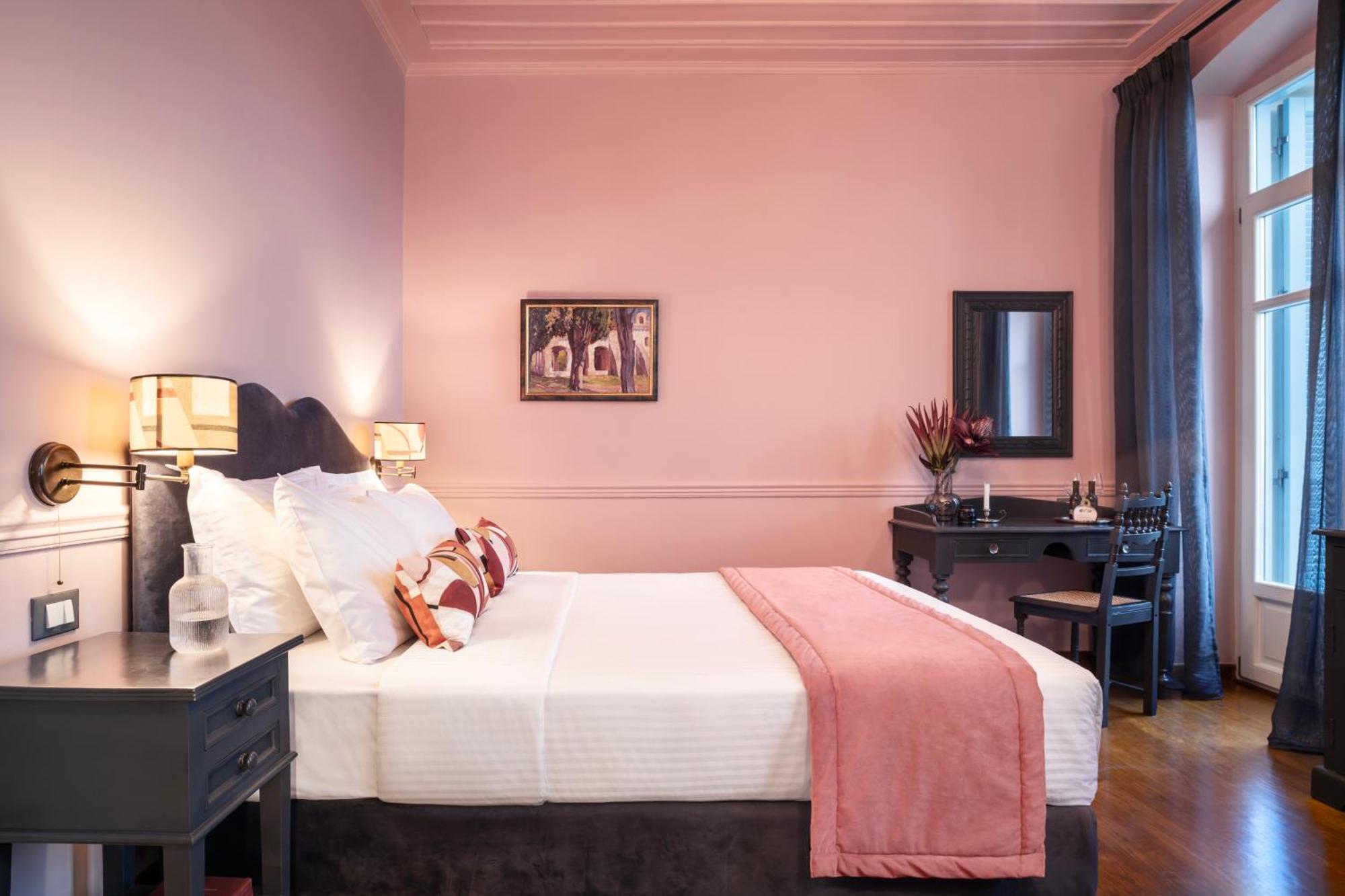 Archontiko Parnassus Dadi Hotel อัมฟิเกลีย ภายนอก รูปภาพ