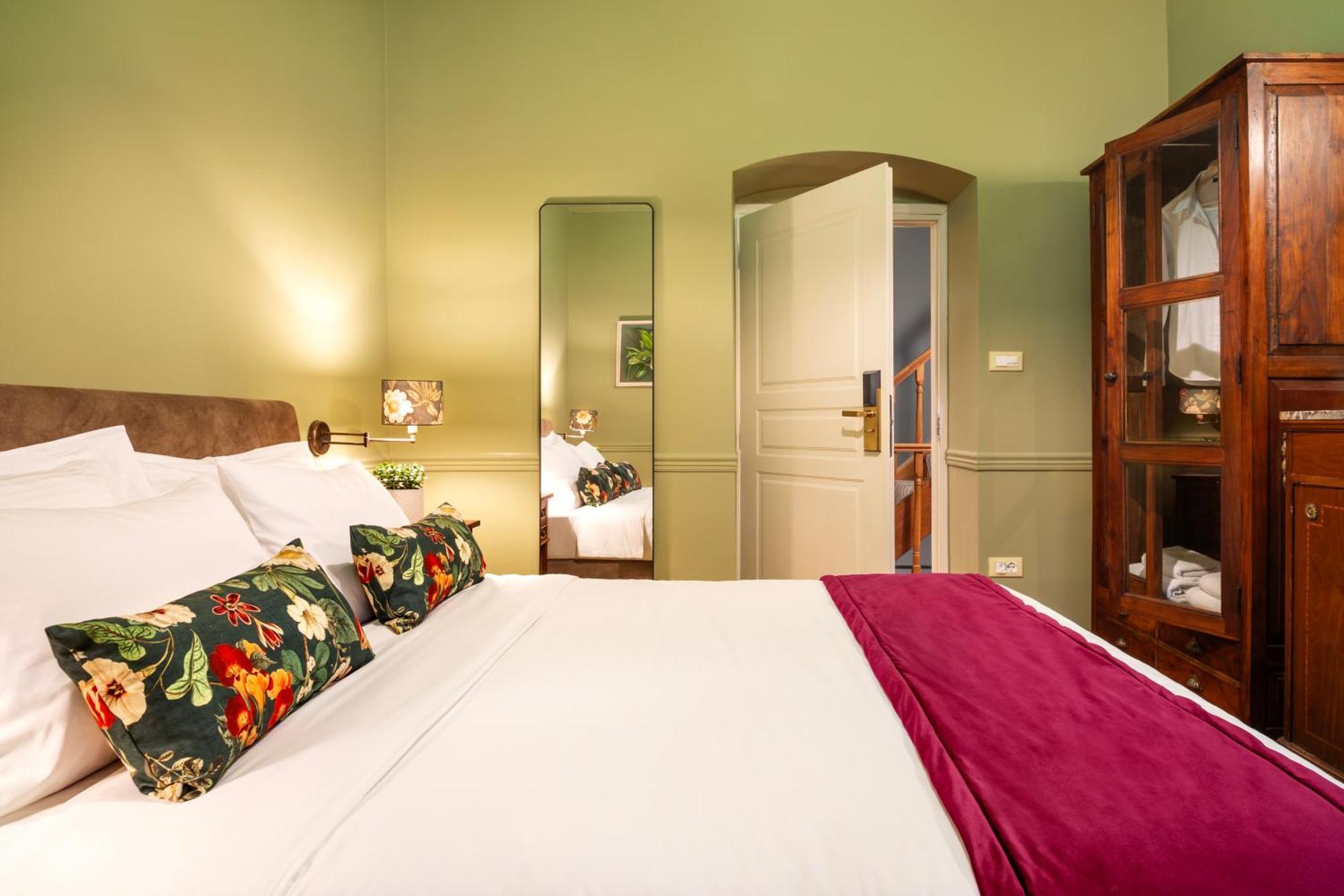 Archontiko Parnassus Dadi Hotel อัมฟิเกลีย ภายนอก รูปภาพ